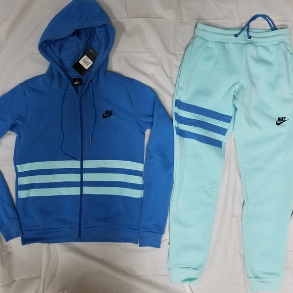 Nike Suit - Picture 1 of 2